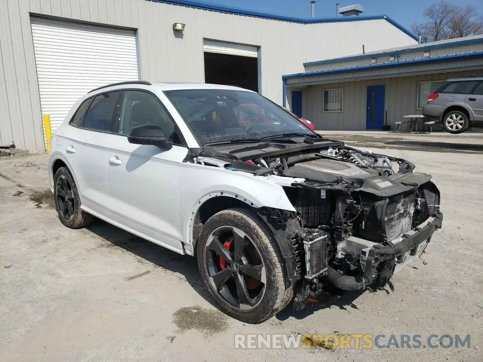 1 Фотография поврежденного автомобиля WA1C4AFYXK2112505 AUDI SQ5 2019