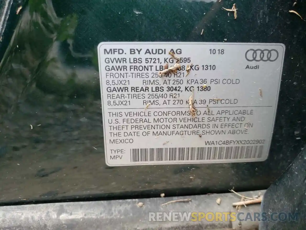 10 Photograph of a damaged car WA1C4BFYXK2002902 AUDI SQ5 2019