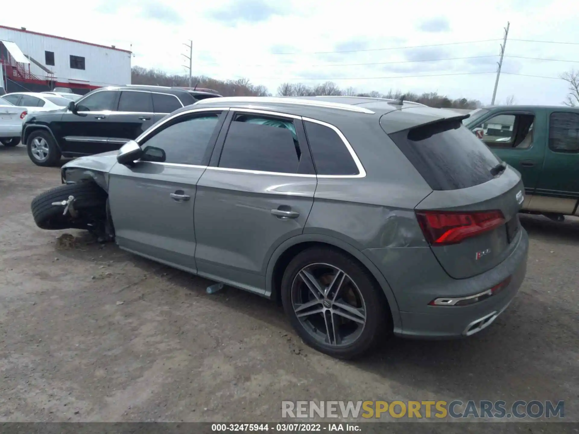 3 Фотография поврежденного автомобиля WA1A4AFY4L2066548 AUDI SQ5 2020