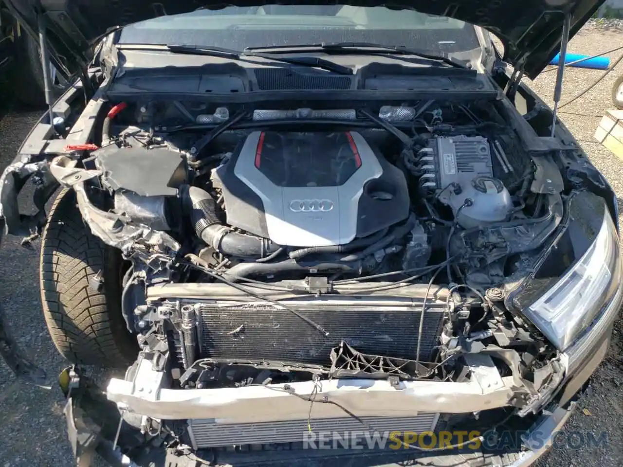 7 Photograph of a damaged car WA1A4AFY5L2029542 AUDI SQ5 2020