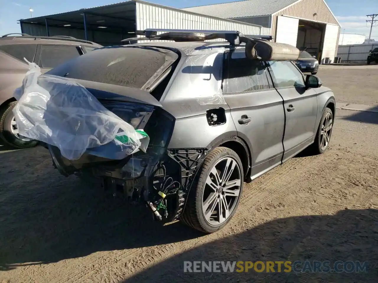 4 Photograph of a damaged car WA1B4AFY1L2014556 AUDI SQ5 2020