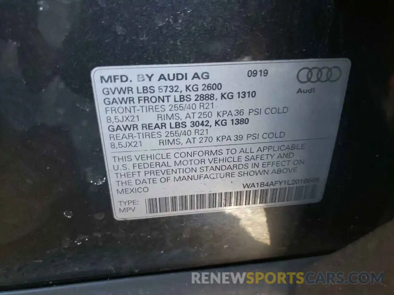 10 Photograph of a damaged car WA1B4AFY1L2016646 AUDI SQ5 2020