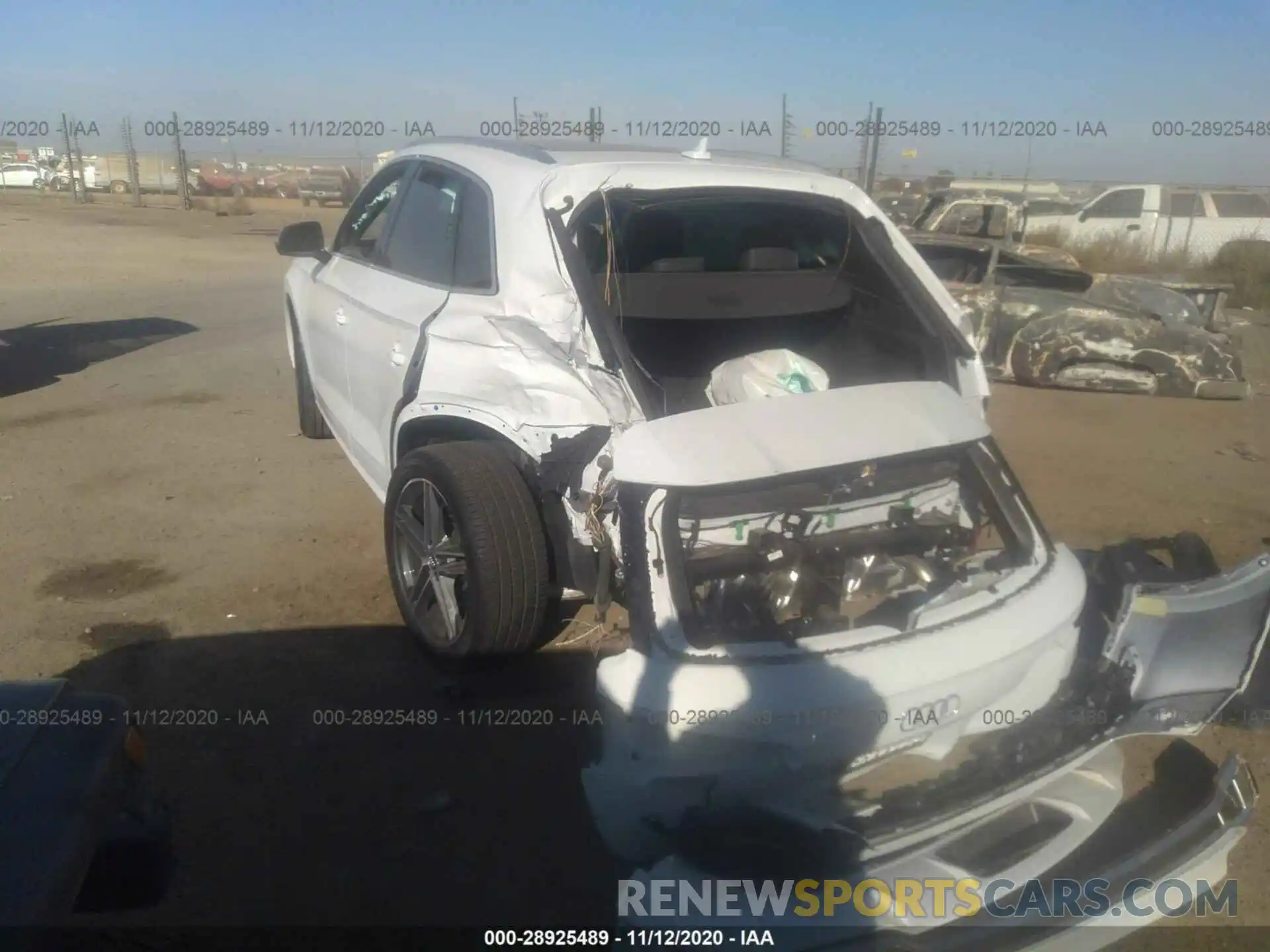 3 Photograph of a damaged car WA1B4AFY1L2066544 AUDI SQ5 2020