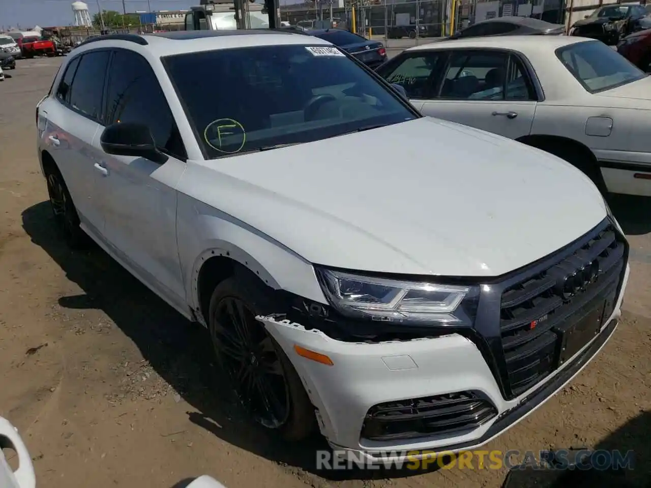 1 Photograph of a damaged car WA1B4AFY1L2070285 AUDI SQ5 2020