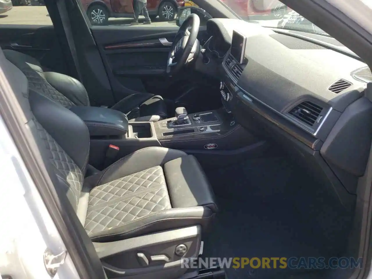 5 Photograph of a damaged car WA1B4AFY1L2070285 AUDI SQ5 2020