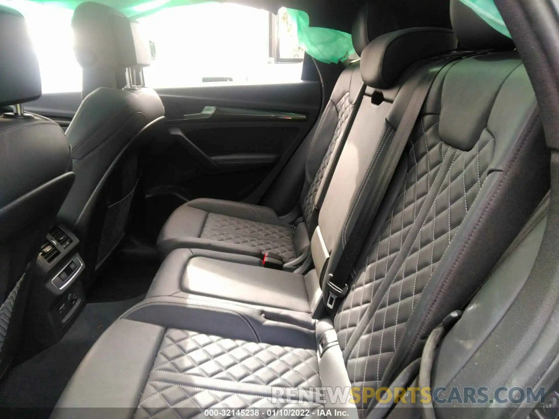 8 Фотография поврежденного автомобиля WA1B4AFY5L2010283 AUDI SQ5 2020