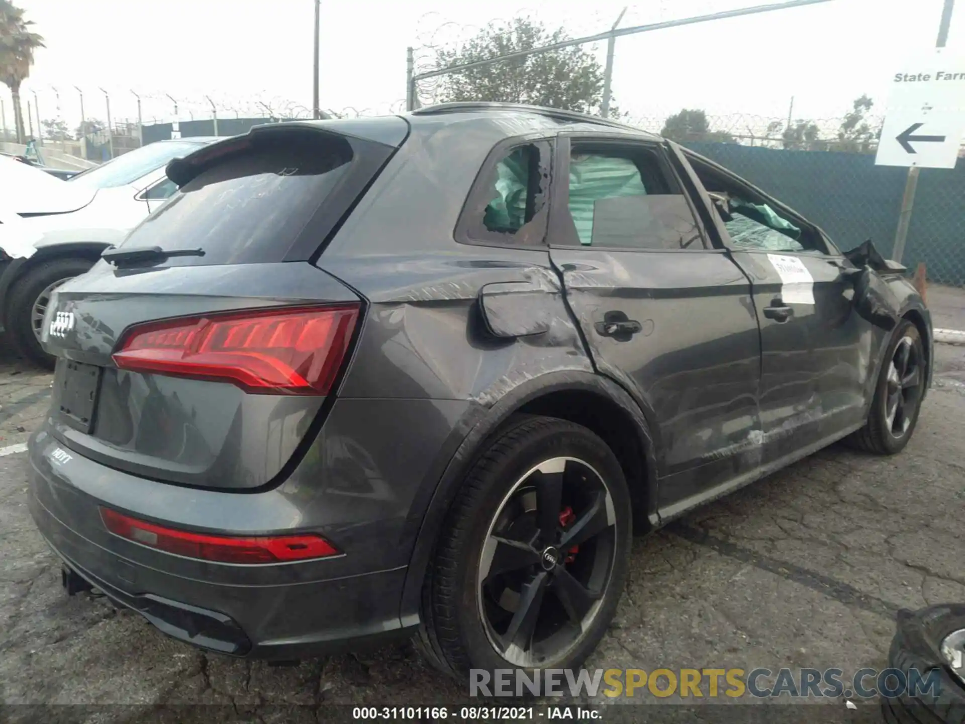 4 Photograph of a damaged car WA1B4AFY5L2066000 AUDI SQ5 2020