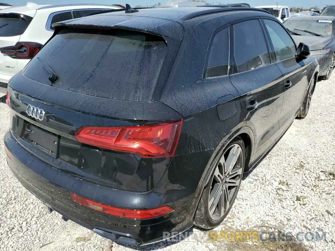 4 Photograph of a damaged car WA1B4AFY6L2041137 AUDI SQ5 2020