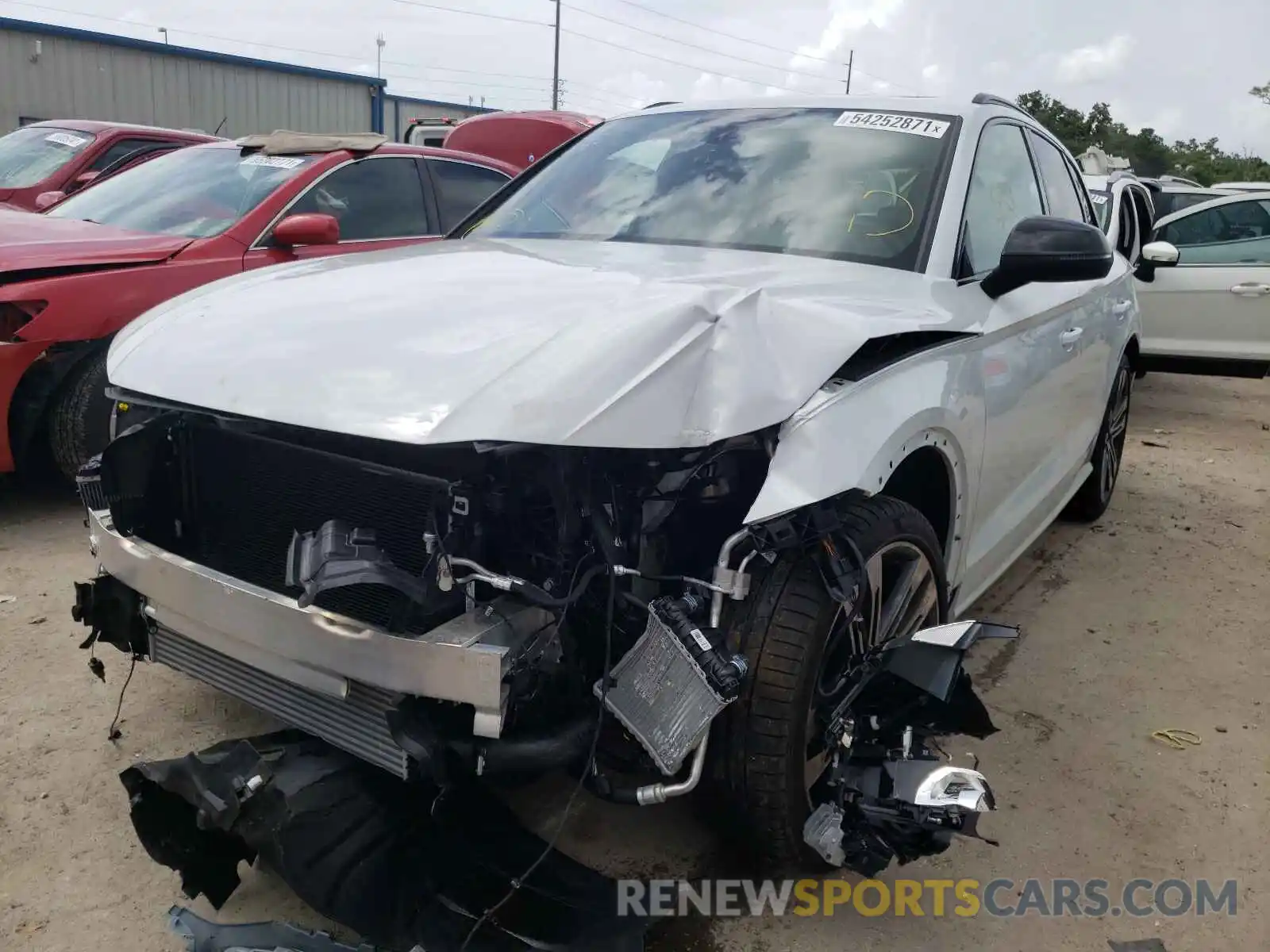 2 Photograph of a damaged car WA1B4AFY6L2068743 AUDI SQ5 2020