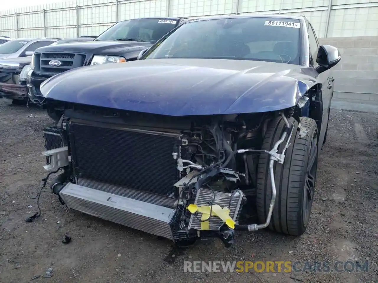 9 Photograph of a damaged car WA1B4AFY6L2074929 AUDI SQ5 2020