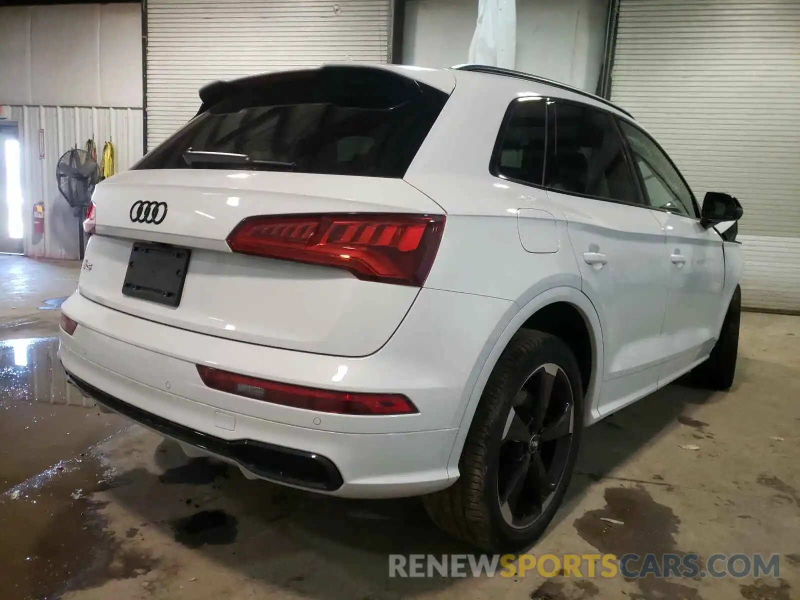 4 Фотография поврежденного автомобиля WA1B4AFY7L2077628 AUDI SQ5 2020