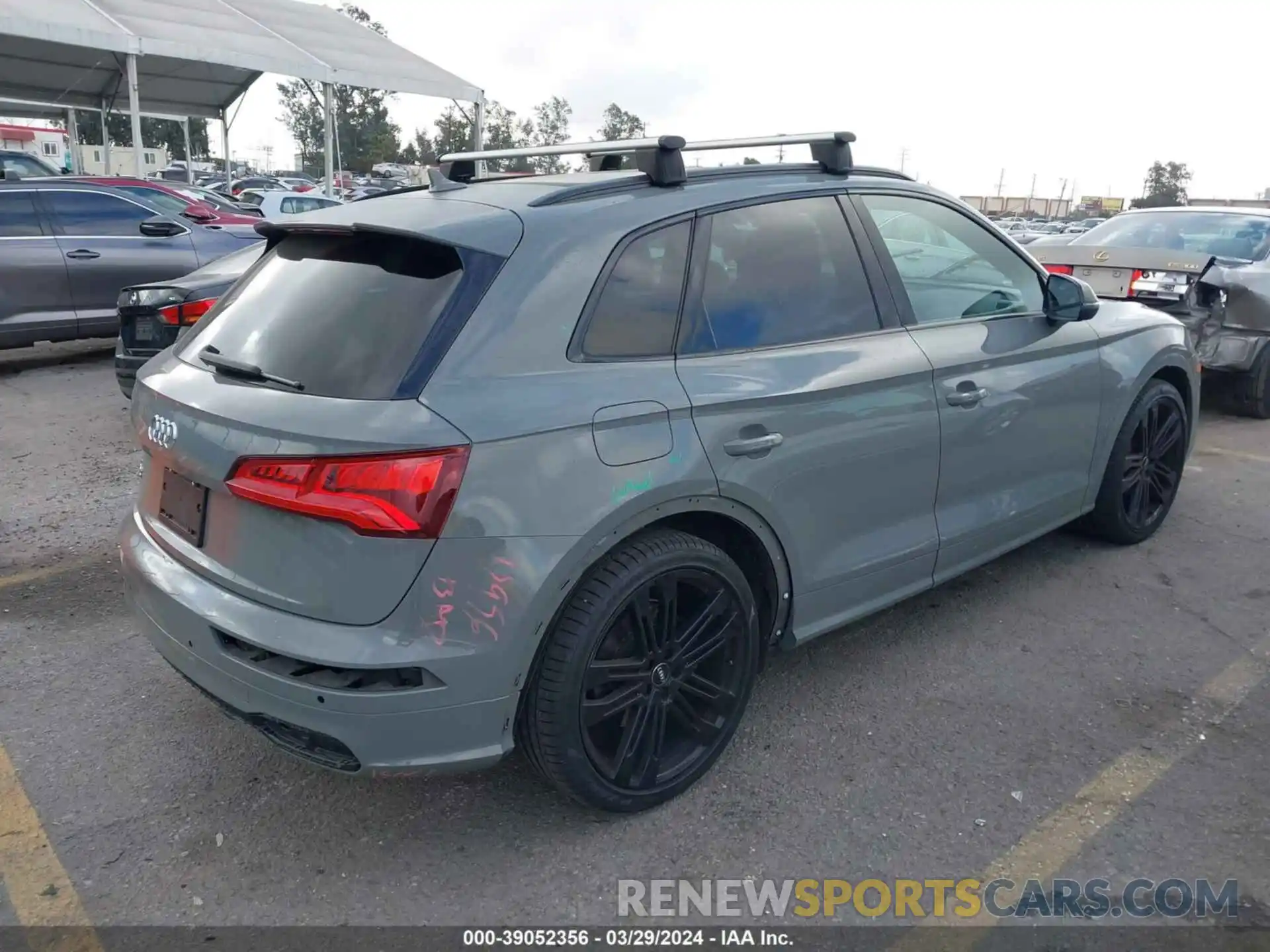 4 Фотография поврежденного автомобиля WA1B4AFY7L2080237 AUDI SQ5 2020