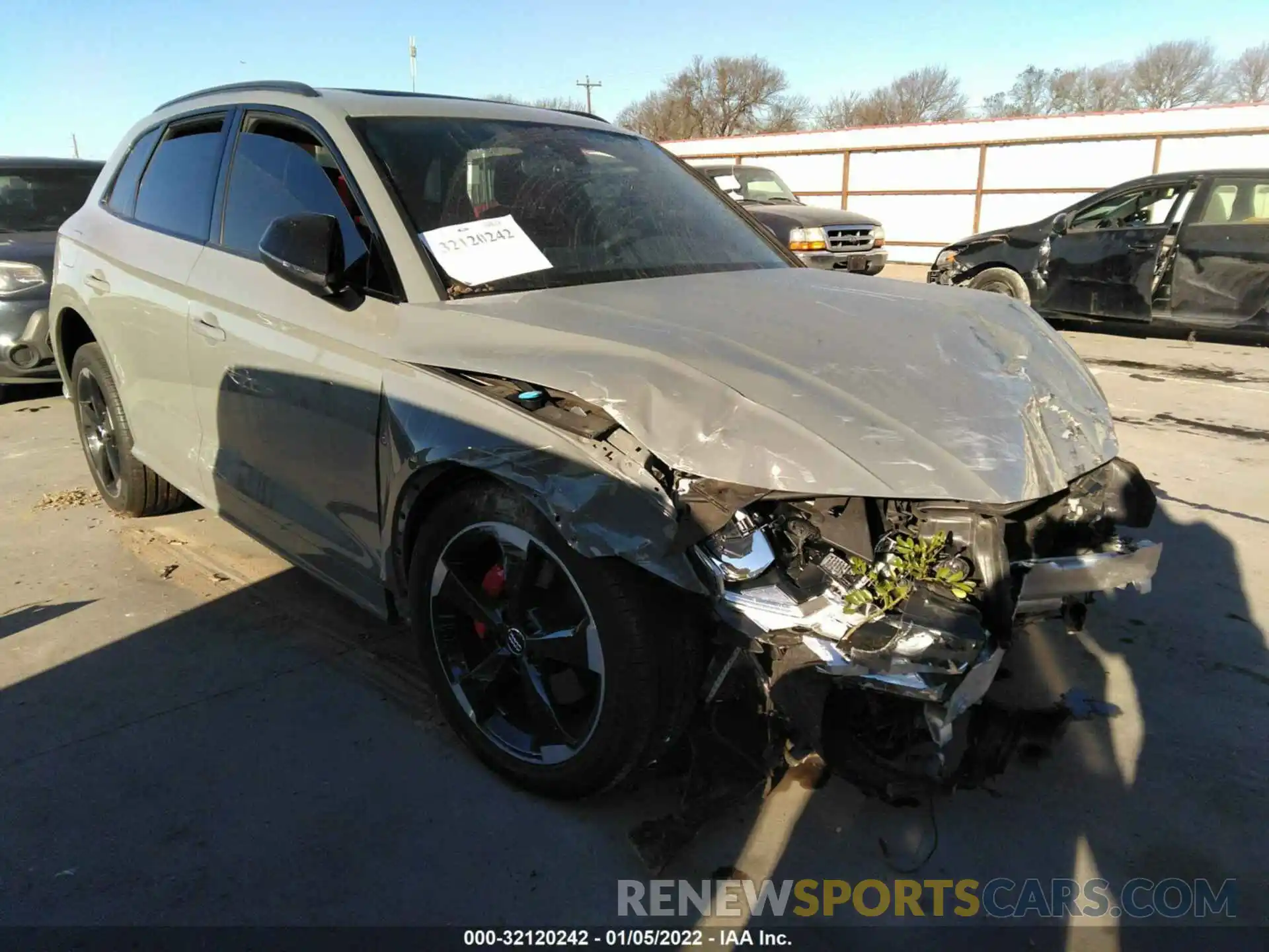 1 Photograph of a damaged car WA1C4AFY7L2058386 AUDI SQ5 2020