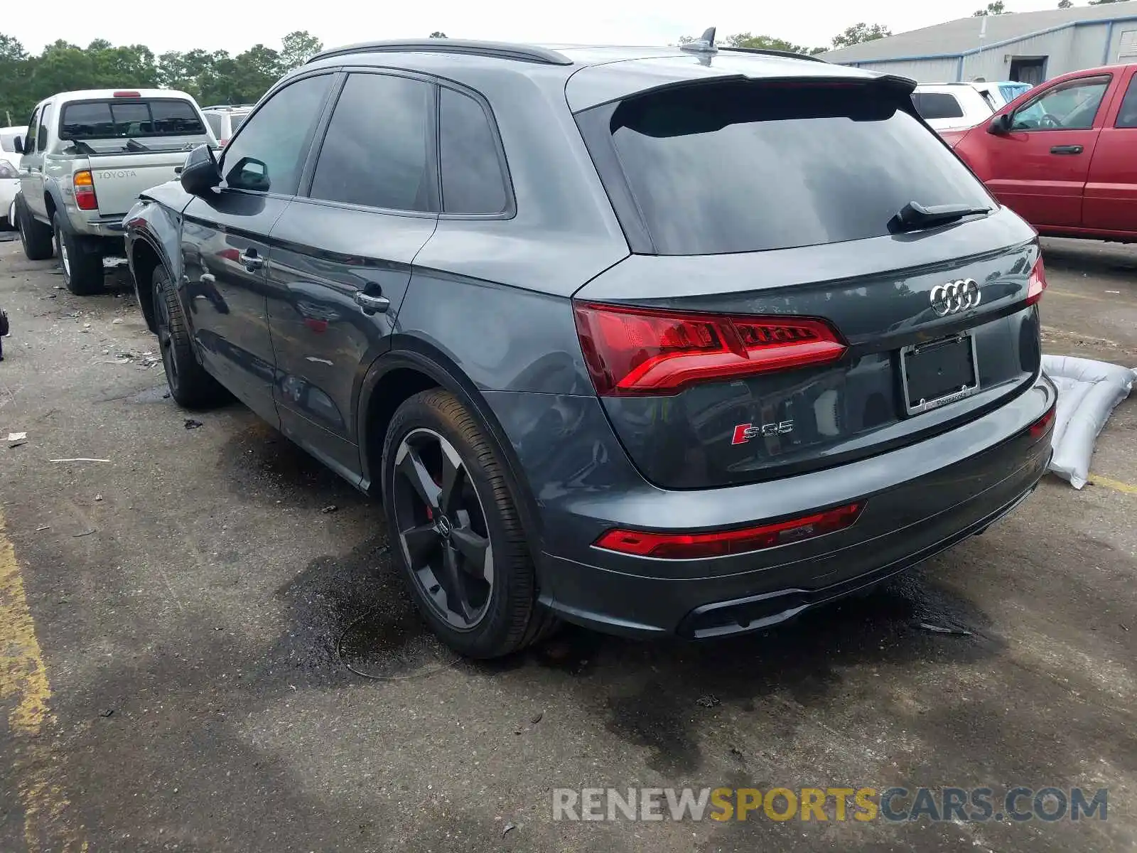 3 Photograph of a damaged car WA1C4AFY9L2082401 AUDI SQ5 2020