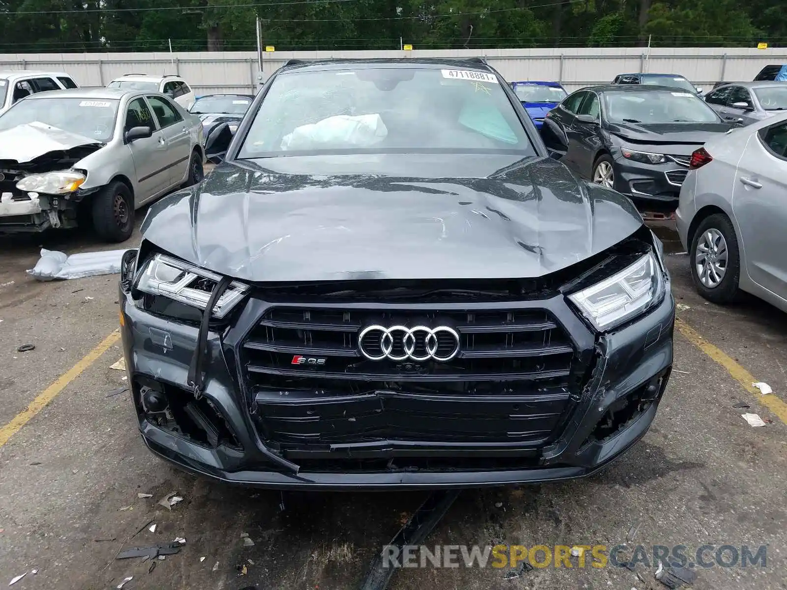 9 Photograph of a damaged car WA1C4AFY9L2082401 AUDI SQ5 2020