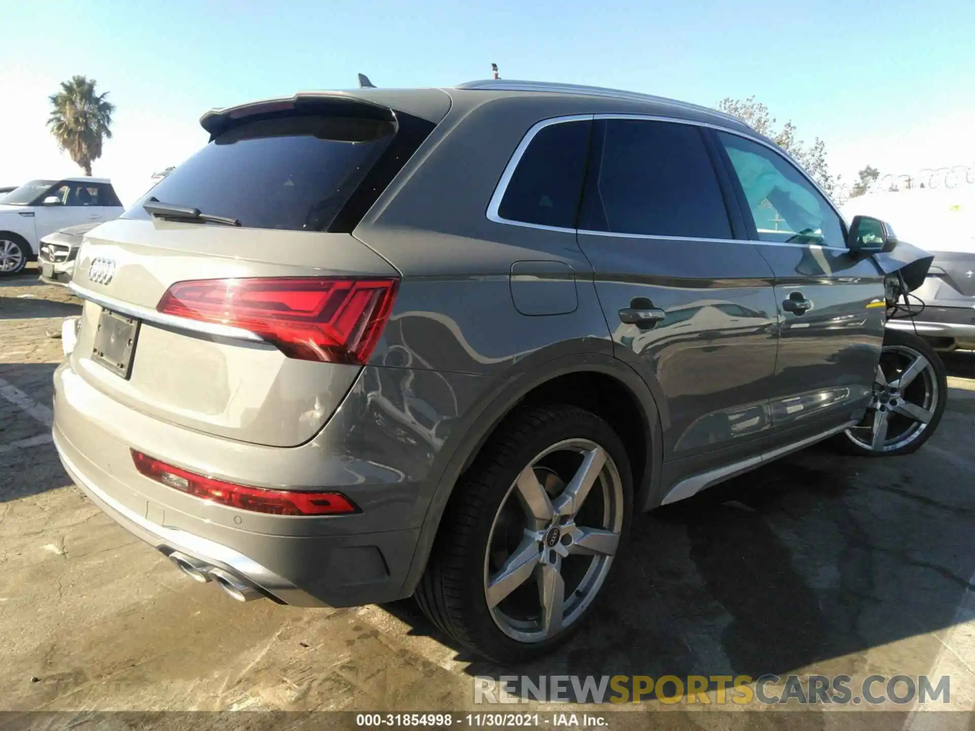 4 Photograph of a damaged car WA1A4AFY1M2033427 AUDI SQ5 2021