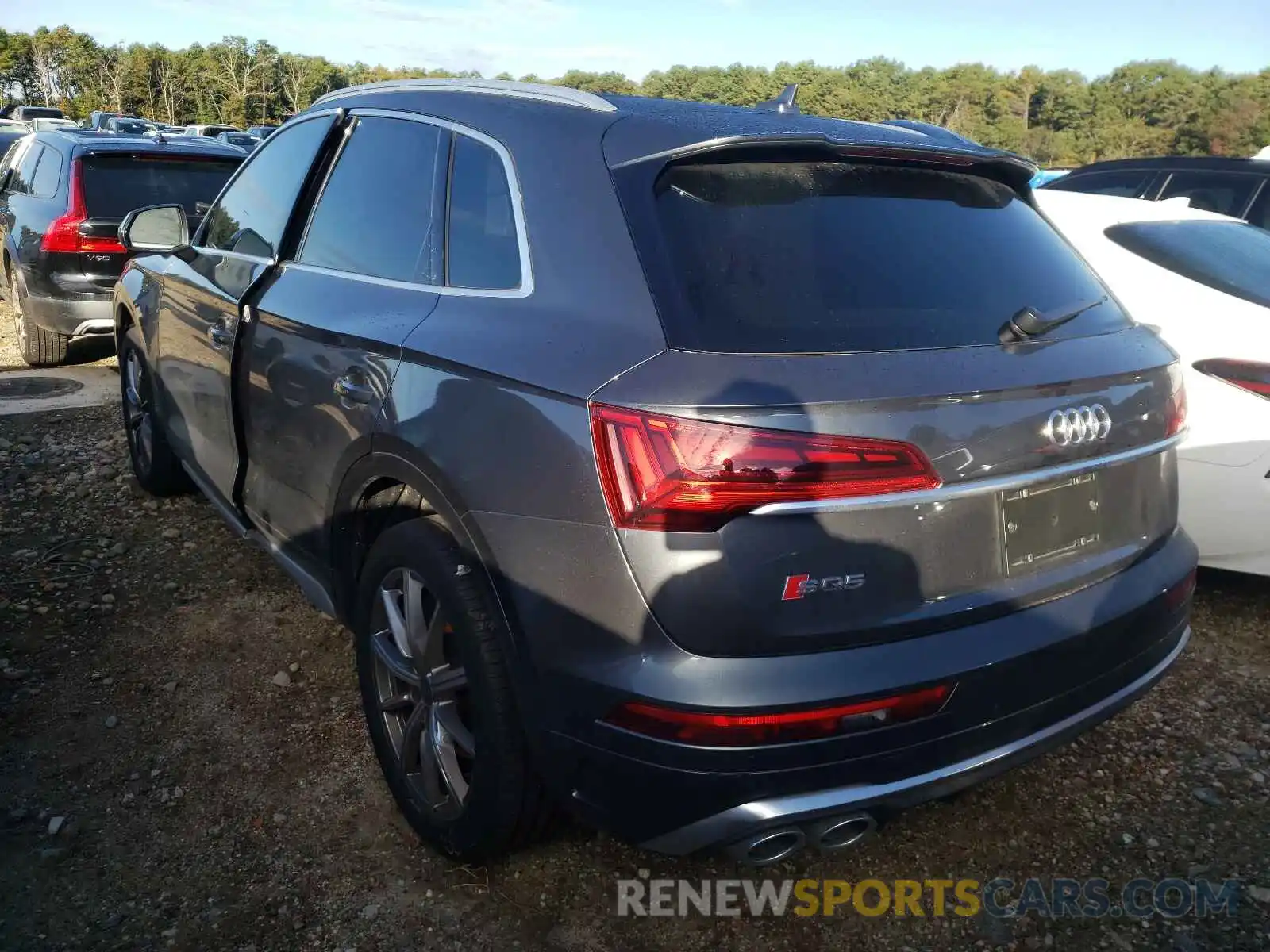 3 Photograph of a damaged car WA1B4AFY1M2029155 AUDI SQ5 2021