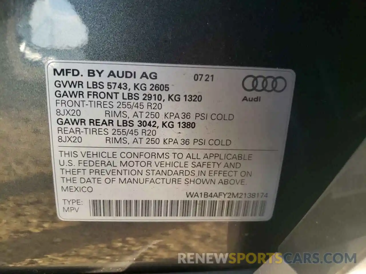 10 Photograph of a damaged car WA1B4AFY2M2138174 AUDI SQ5 2021