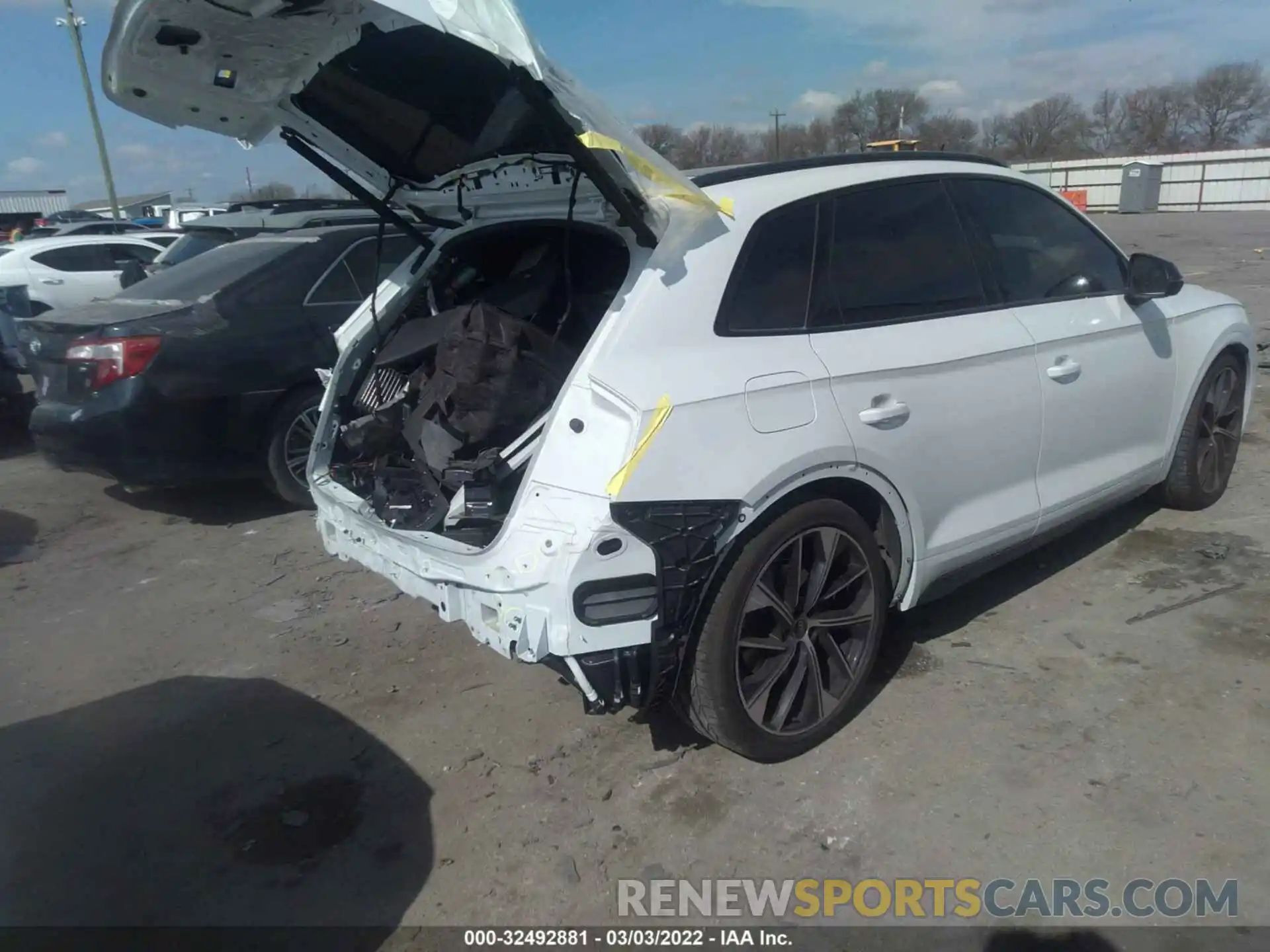 4 Фотография поврежденного автомобиля WA1B4AFY3M2006380 AUDI SQ5 2021