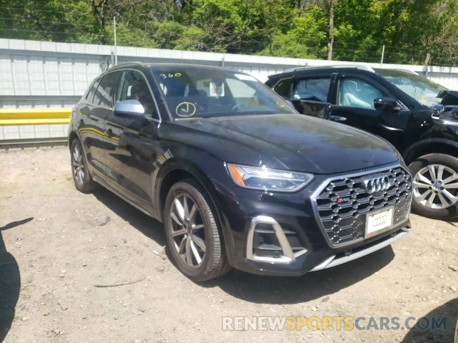 1 Photograph of a damaged car WA1B4AFY3M2035359 AUDI SQ5 2021