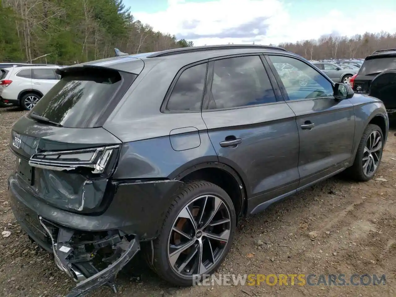 4 Photograph of a damaged car WA1B4AFY3M2082200 AUDI SQ5 2021