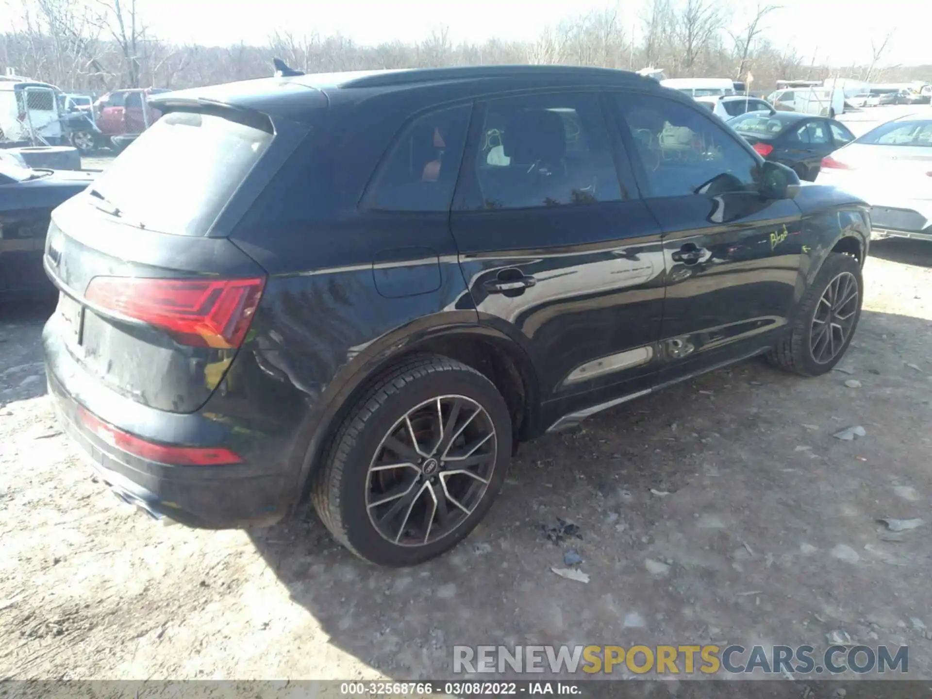 4 Photograph of a damaged car WA1B4AFY4M2007943 AUDI SQ5 2021