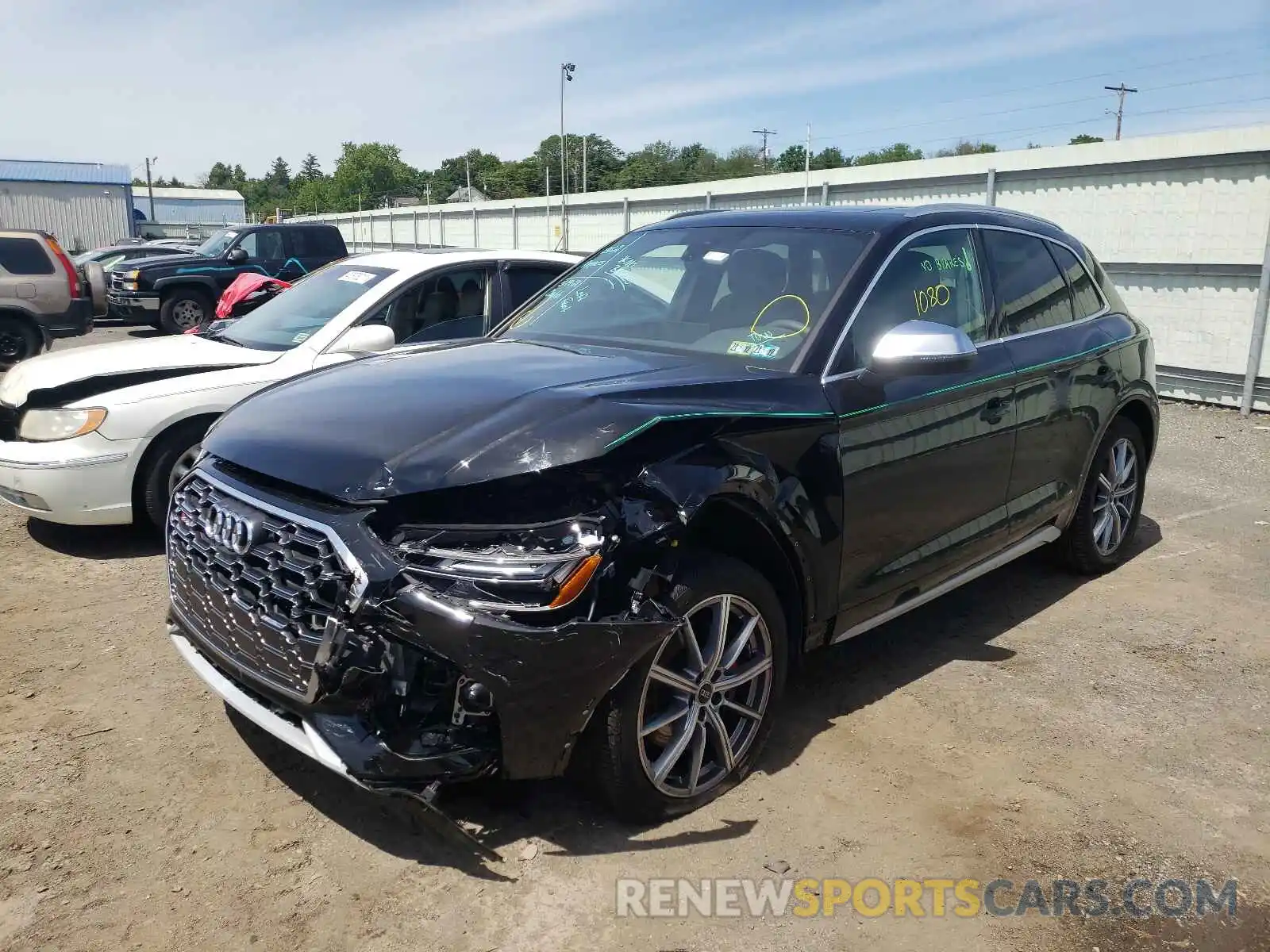 2 Photograph of a damaged car WA1B4AFY4M2027948 AUDI SQ5 2021