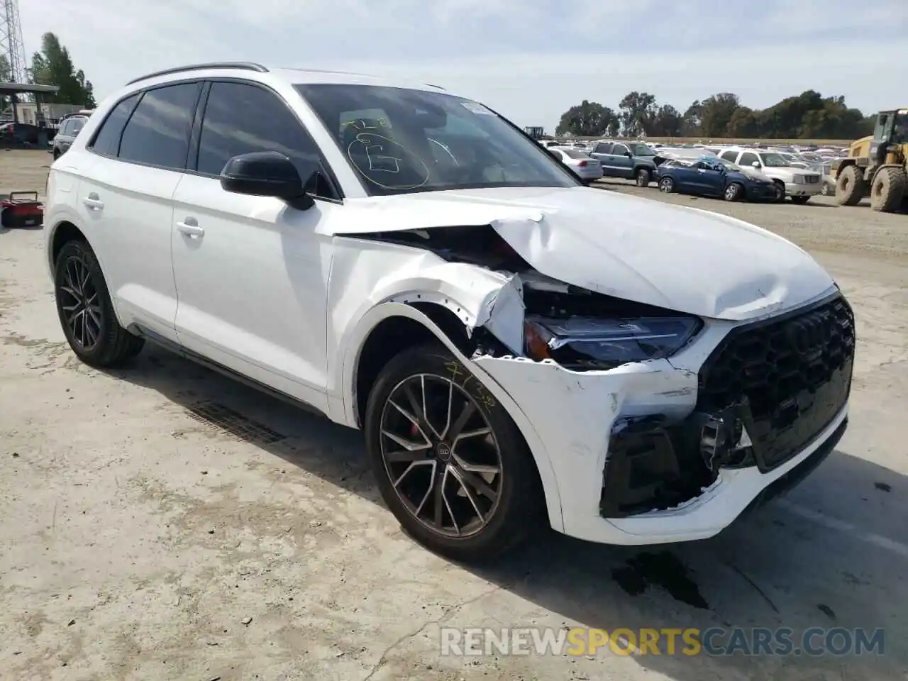 1 Photograph of a damaged car WA1B4AFY6M2071448 AUDI SQ5 2021