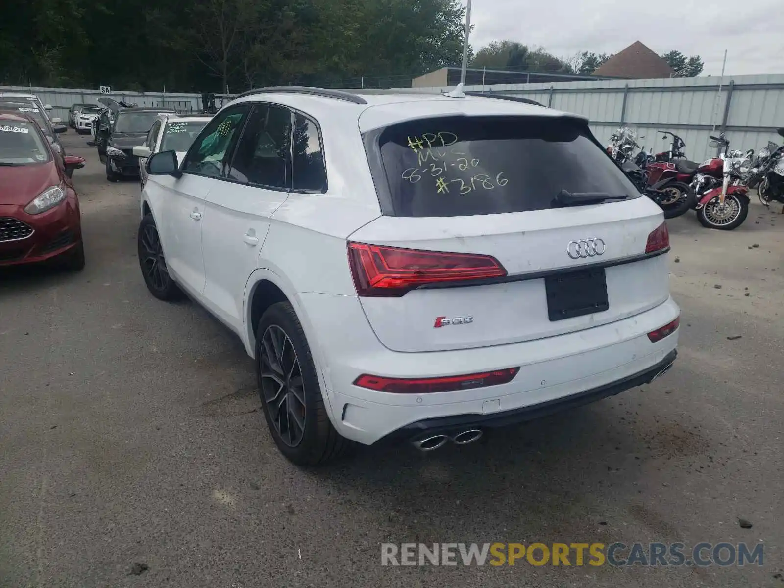 3 Photograph of a damaged car WA1B4AFYXM2002391 AUDI SQ5 2021