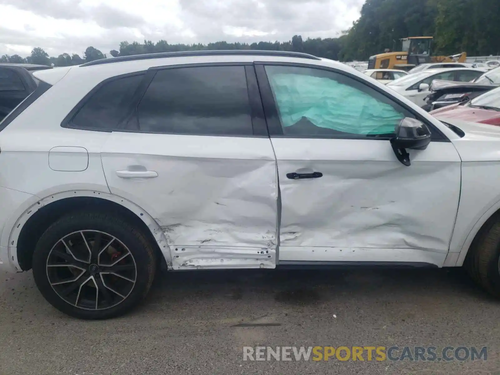 9 Photograph of a damaged car WA1B4AFYXM2002391 AUDI SQ5 2021