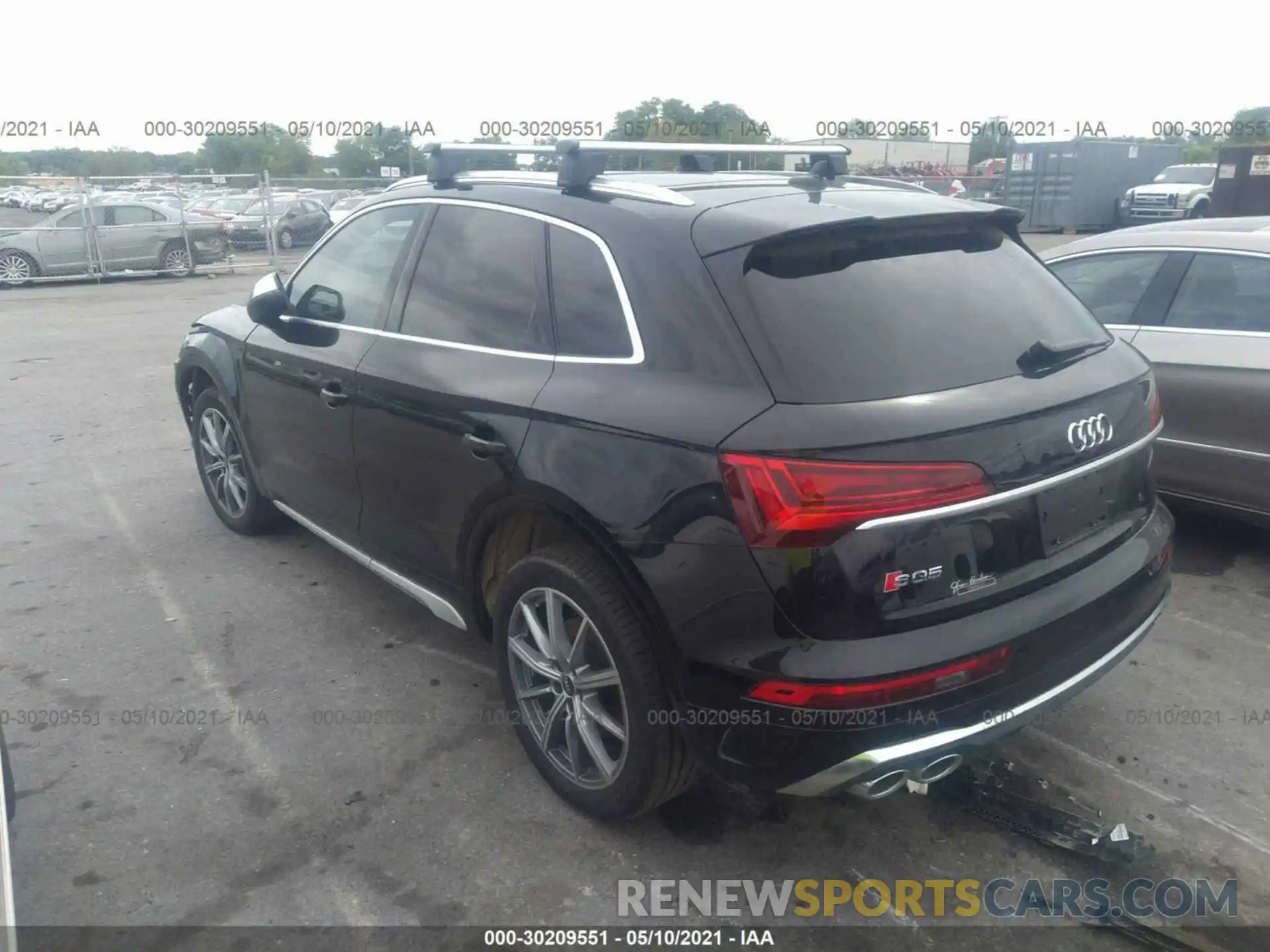 3 Photograph of a damaged car WA1B4AFYXM2010992 AUDI SQ5 2021