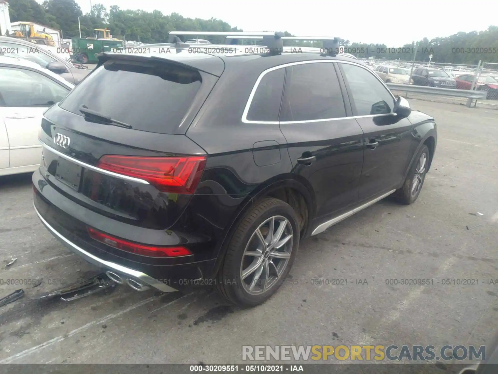 4 Photograph of a damaged car WA1B4AFYXM2010992 AUDI SQ5 2021