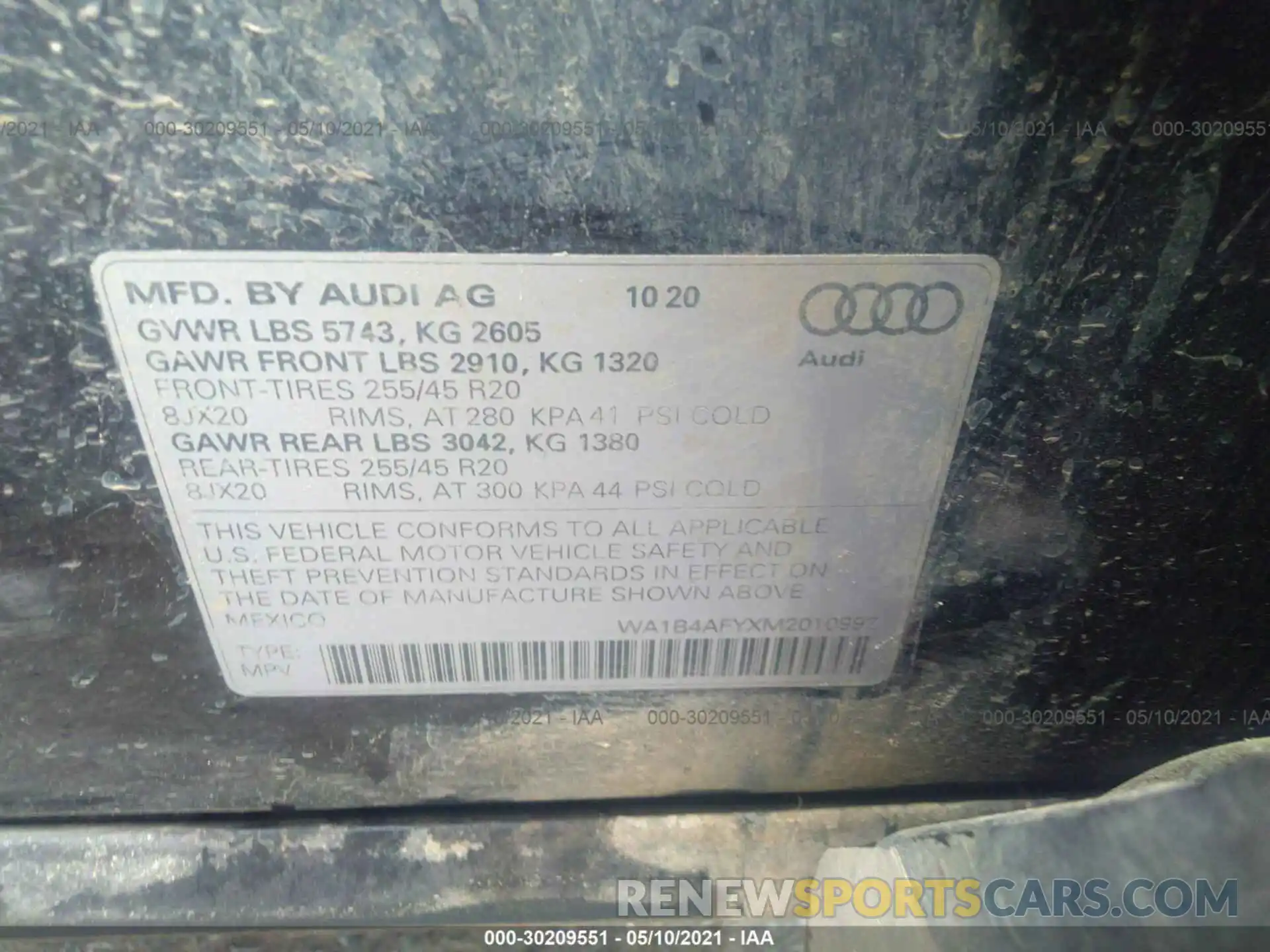 9 Photograph of a damaged car WA1B4AFYXM2010992 AUDI SQ5 2021