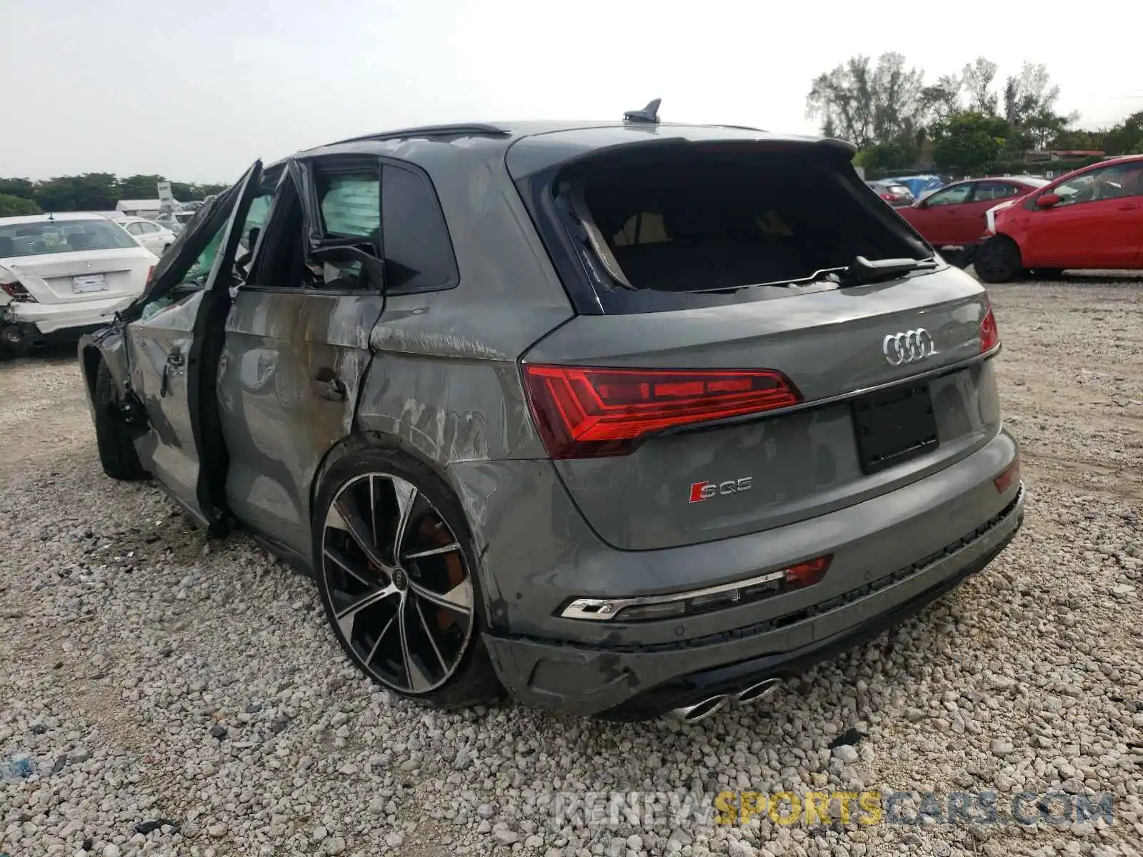 3 Фотография поврежденного автомобиля WA1C4AFY7M2034736 AUDI SQ5 2021