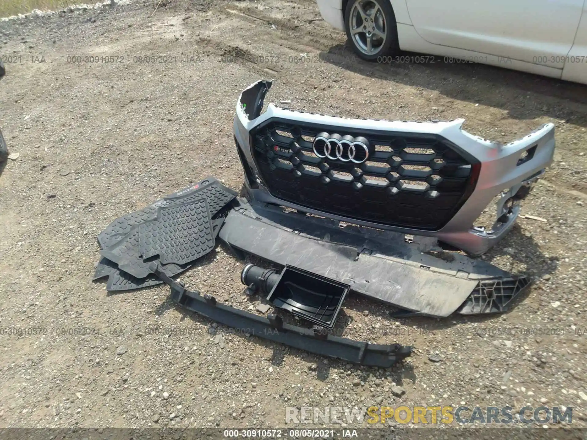 12 Photograph of a damaged car WA1C4AFYXM2057542 AUDI SQ5 2021