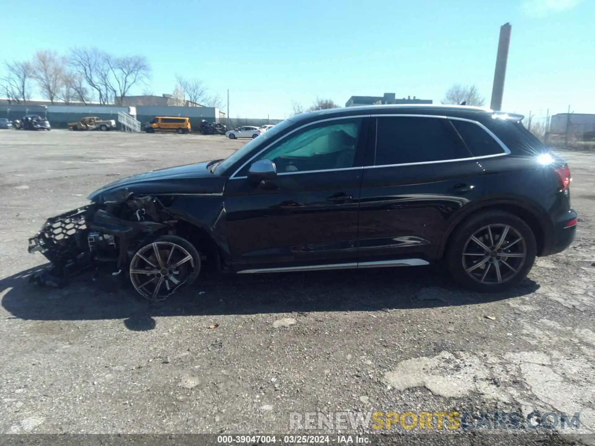 14 Photograph of a damaged car WA1A4AFY2N2110792 AUDI SQ5 2022