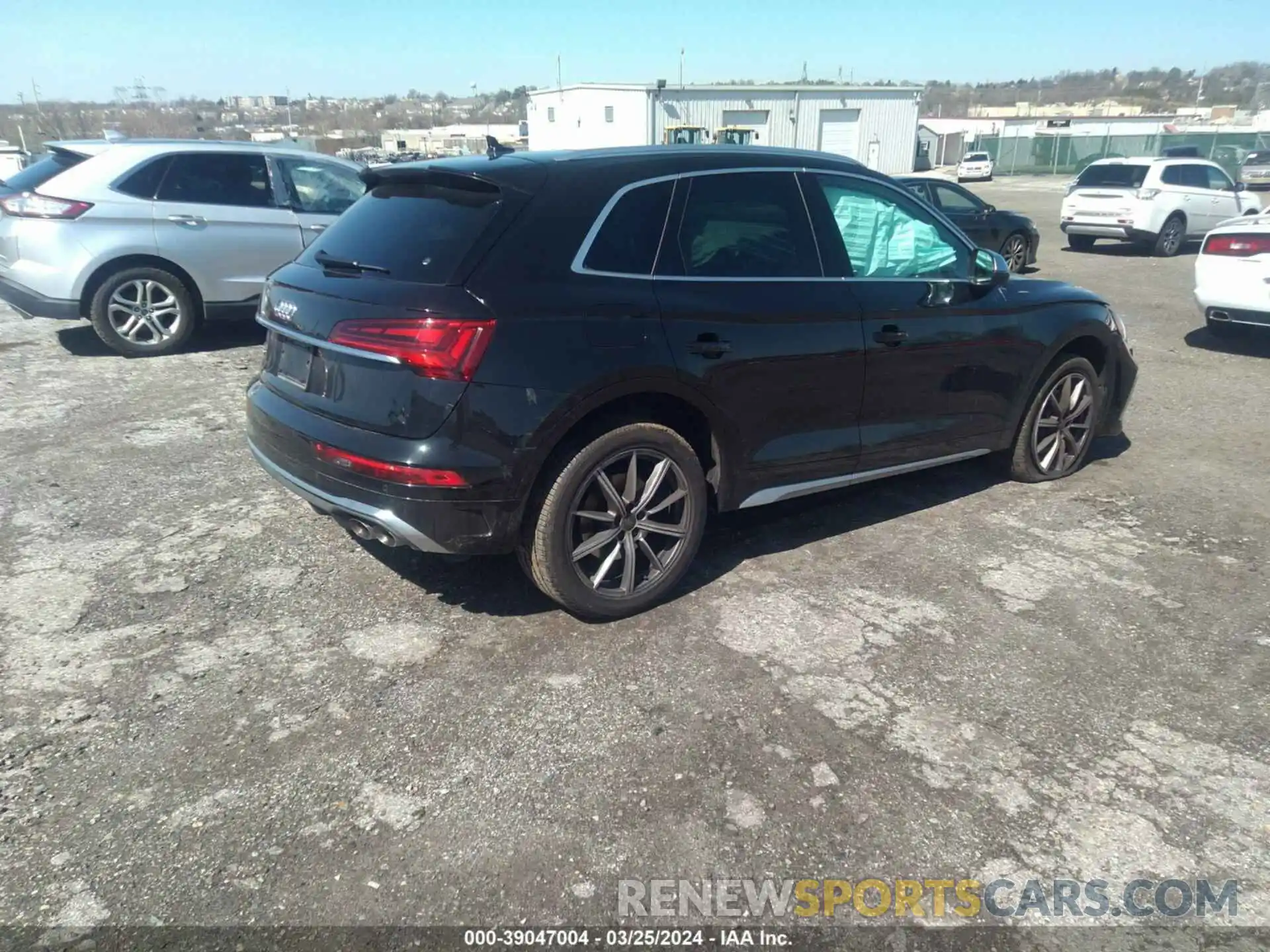 4 Photograph of a damaged car WA1A4AFY2N2110792 AUDI SQ5 2022