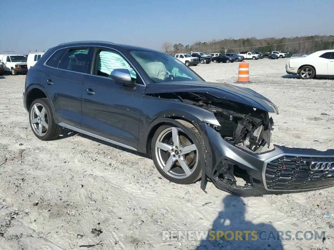 4 Photograph of a damaged car WA1A4AFY5N2050832 AUDI SQ5 2022