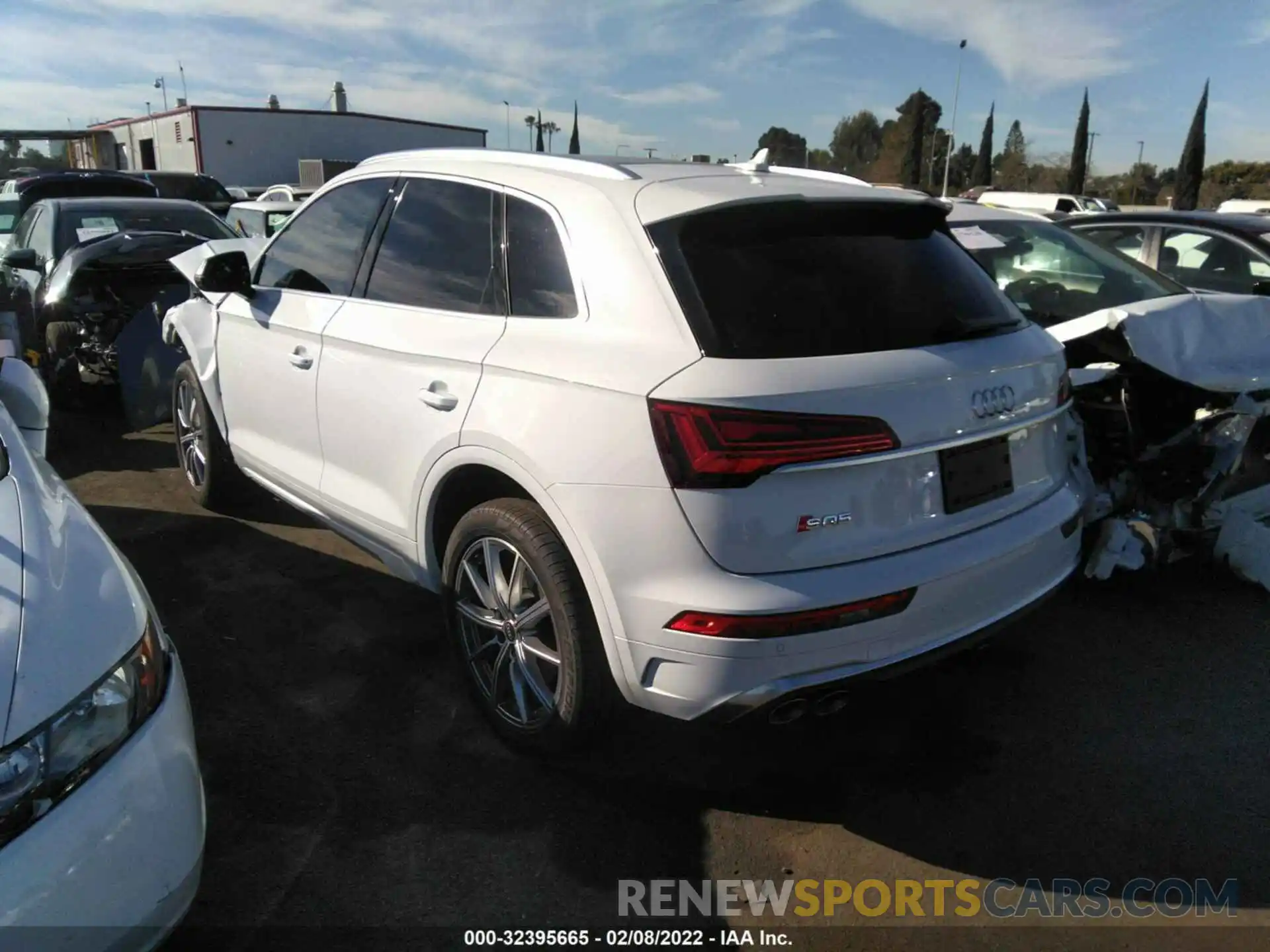 3 Photograph of a damaged car WA1B4AFY1N2034261 AUDI SQ5 2022