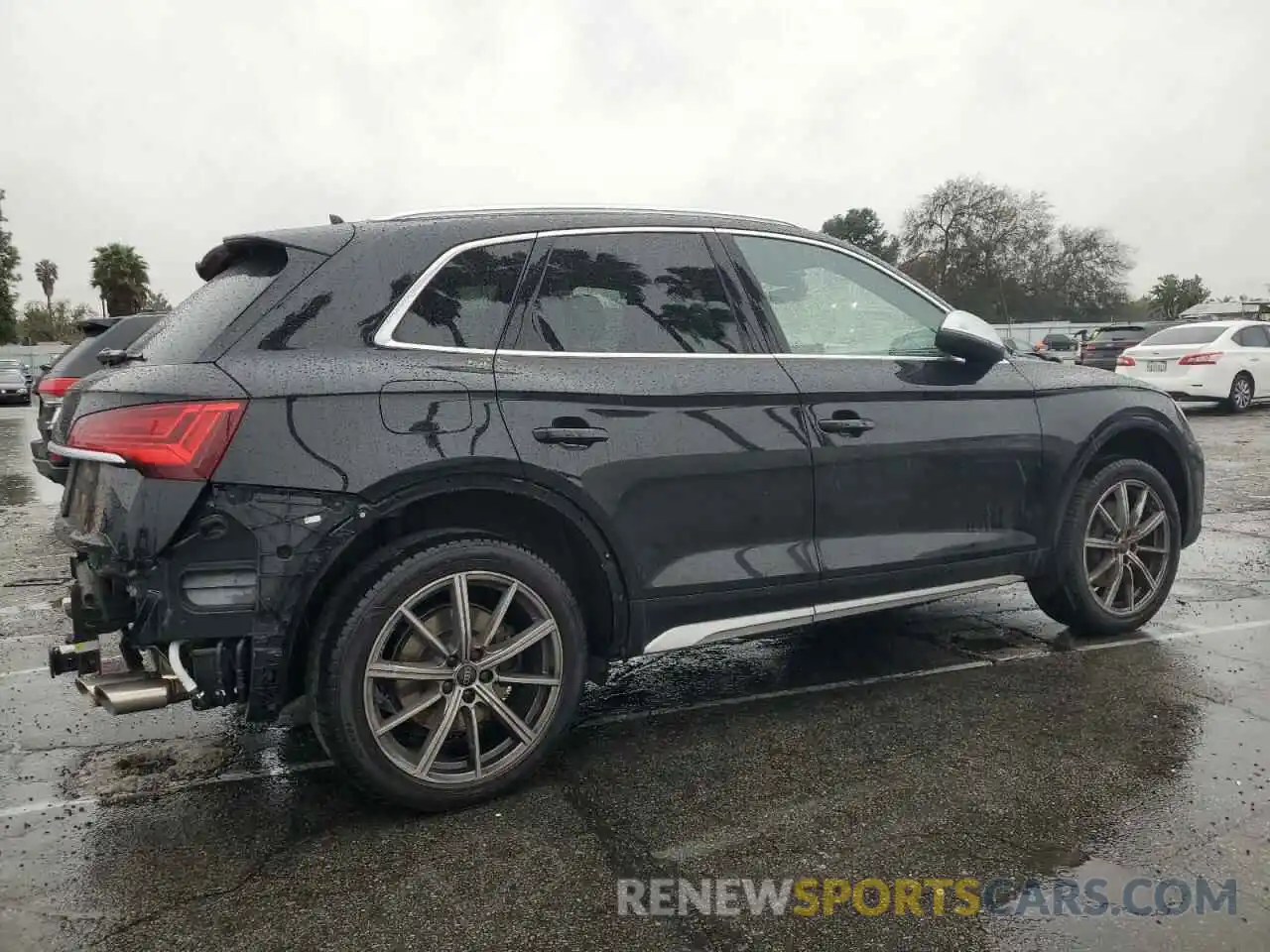 3 Photograph of a damaged car WA1B4AFY3N2105637 AUDI SQ5 2022