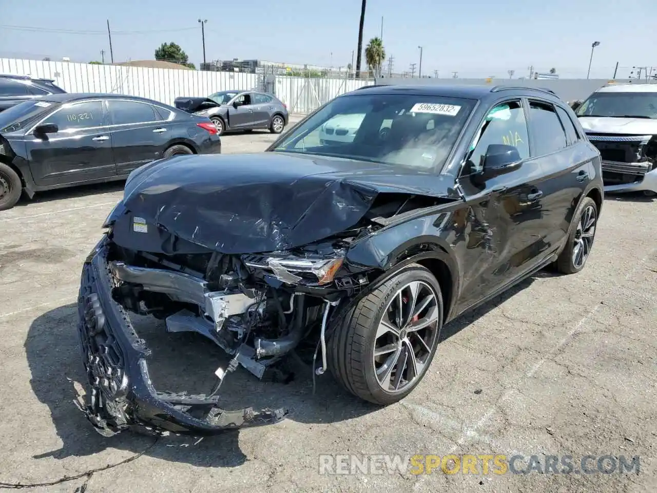 2 Photograph of a damaged car WA1B4AFY4N2028471 AUDI SQ5 2022