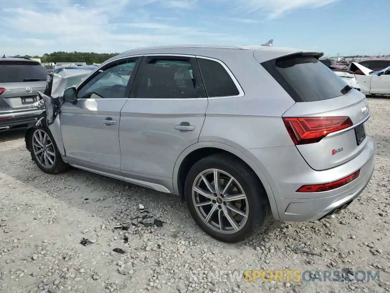 2 Photograph of a damaged car WA1B4AFY5N2065769 AUDI SQ5 2022