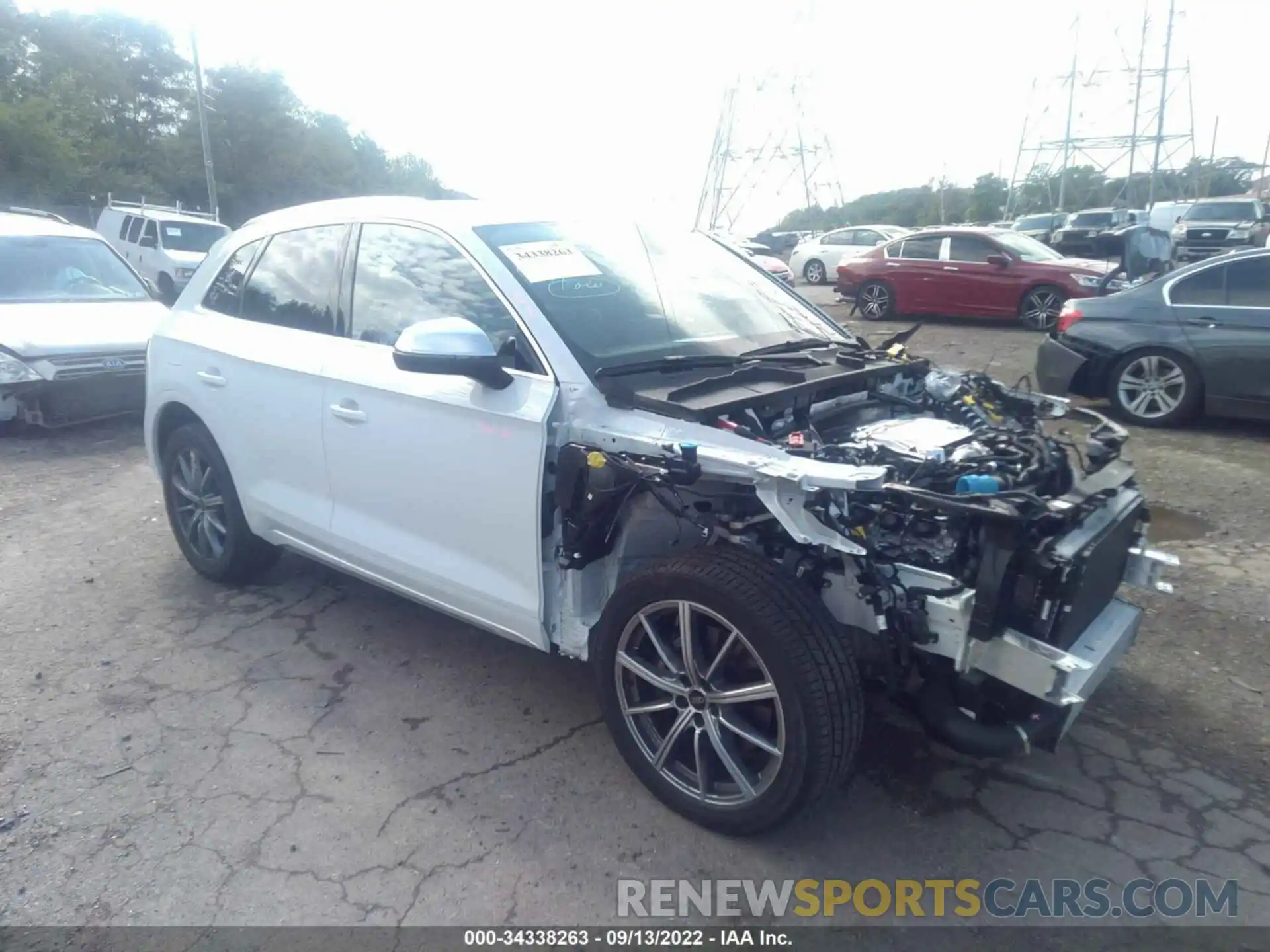 1 Photograph of a damaged car WA1B4AFY5N2118521 AUDI SQ5 2022