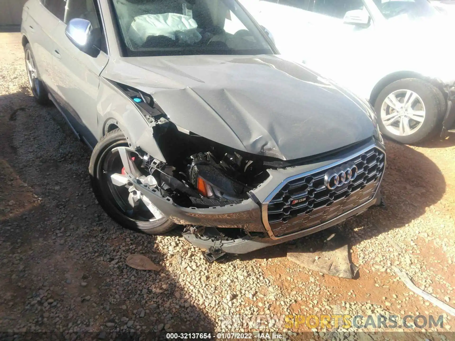 6 Photograph of a damaged car WA1B4AFY9N2031723 AUDI SQ5 2022