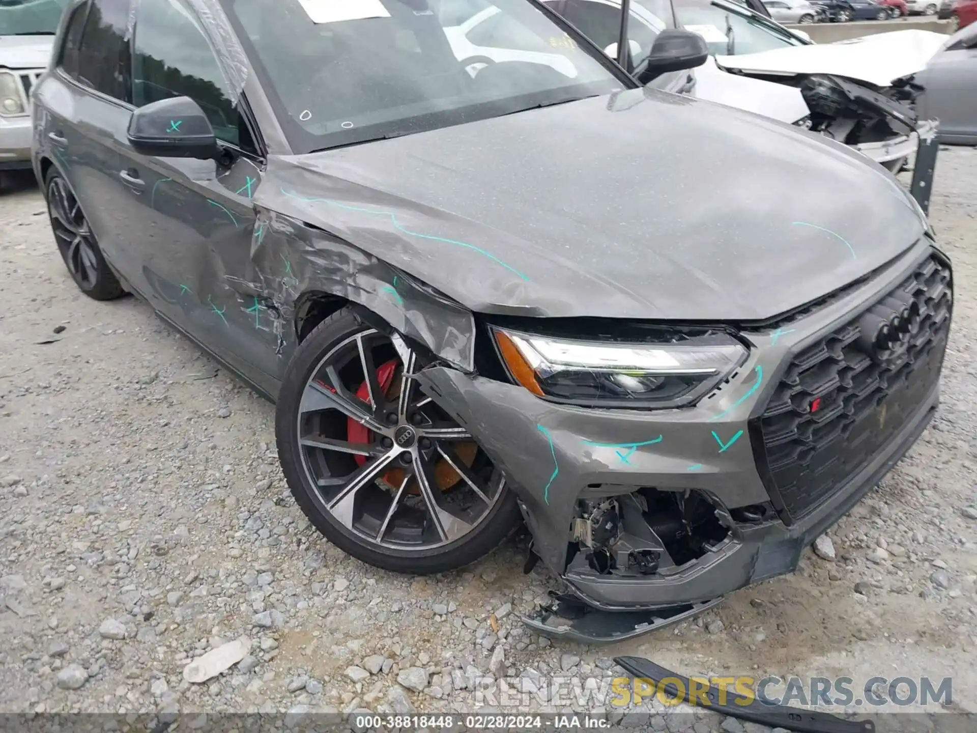 6 Photograph of a damaged car WA1B4AFY5P2163364 AUDI SQ5 2023