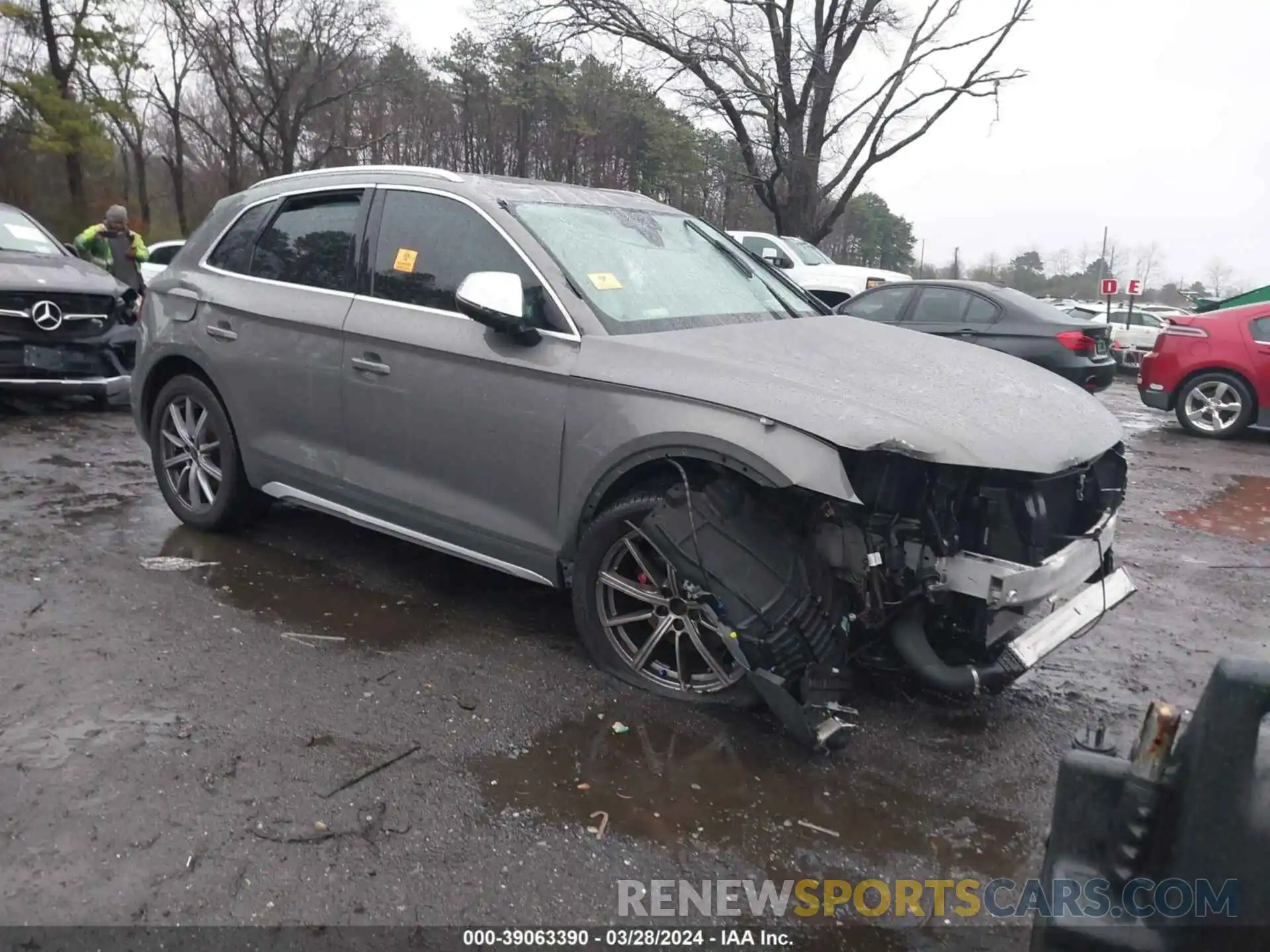 1 Photograph of a damaged car WA1C4AFY3P2074347 AUDI SQ5 2023