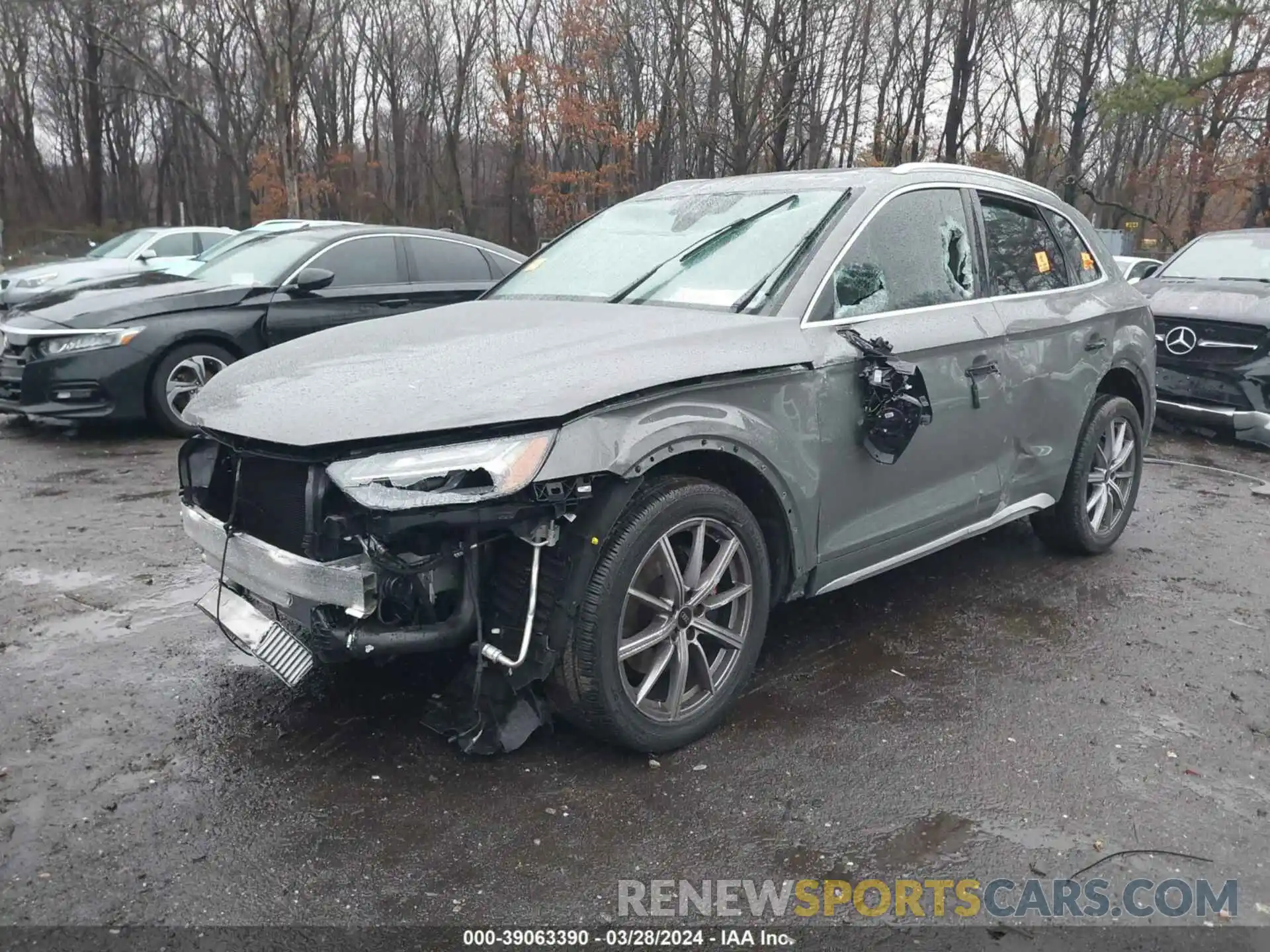 2 Photograph of a damaged car WA1C4AFY3P2074347 AUDI SQ5 2023