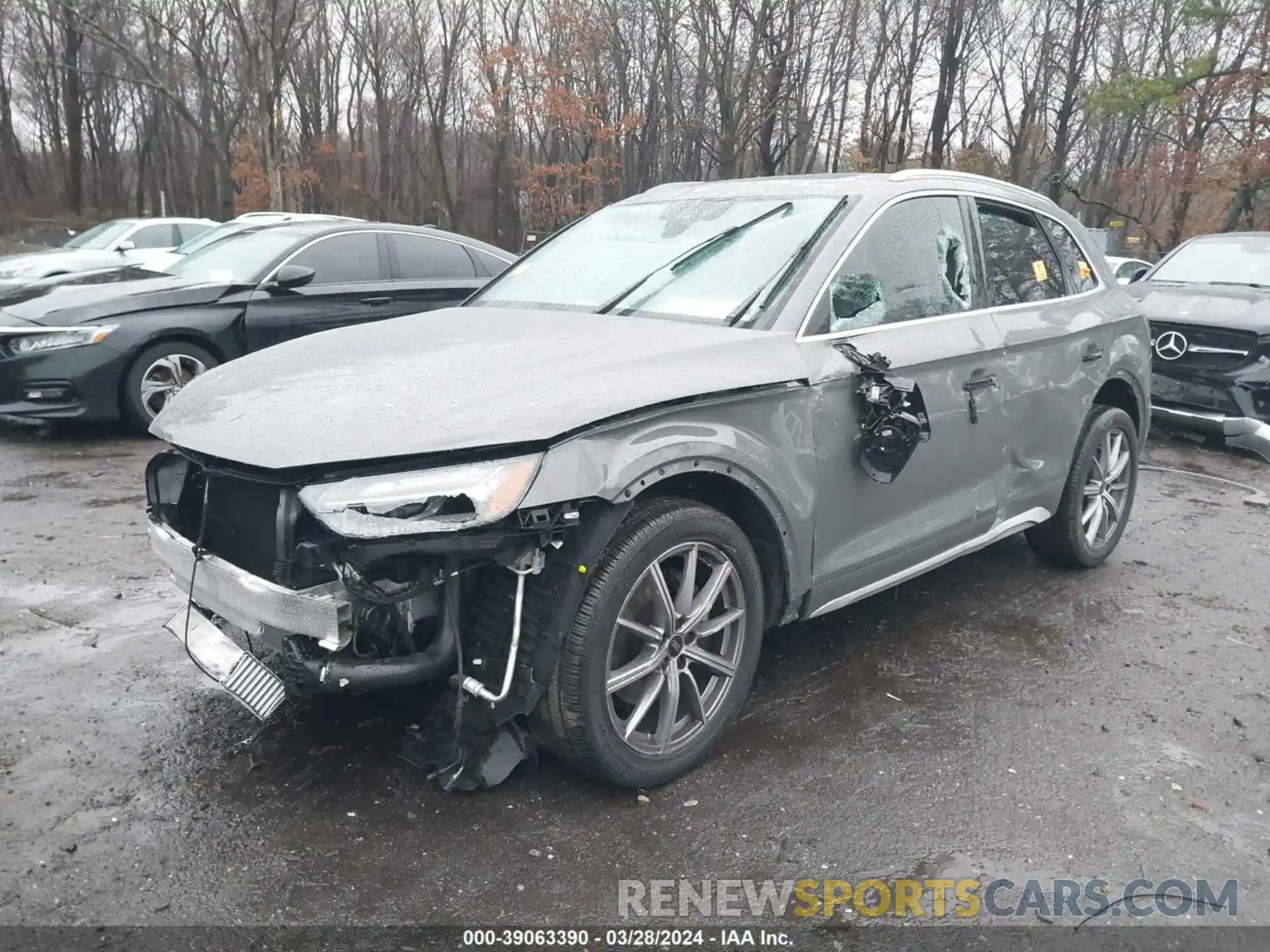 6 Photograph of a damaged car WA1C4AFY3P2074347 AUDI SQ5 2023