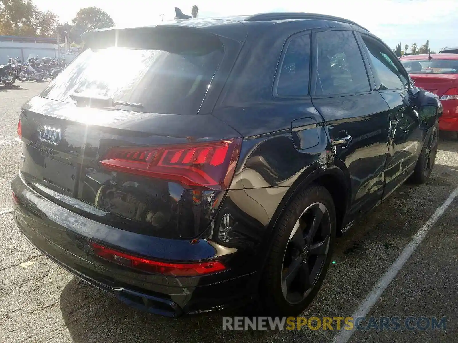 4 Фотография поврежденного автомобиля WA1B4AFY3K2015299 AUDI SQ5 PREMIU 2019