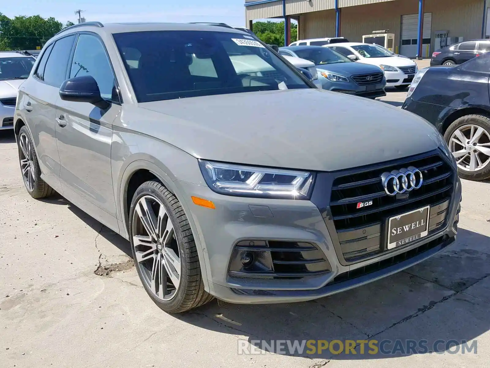 1 Photograph of a damaged car WA1C4AFY1K2005066 AUDI SQ5 PRESTI 2019